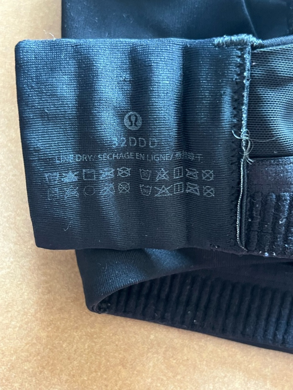 Lululemon Energy High Support Bra Black 32DDD. EUC. Great Condition See Pics - Picture 6 of 6